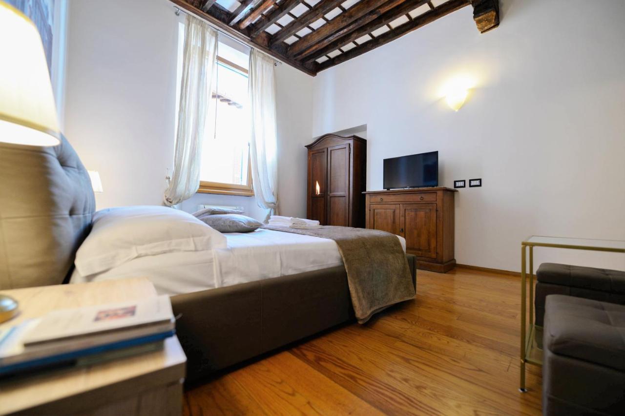 Aparthotel Campo De Fiori Relais